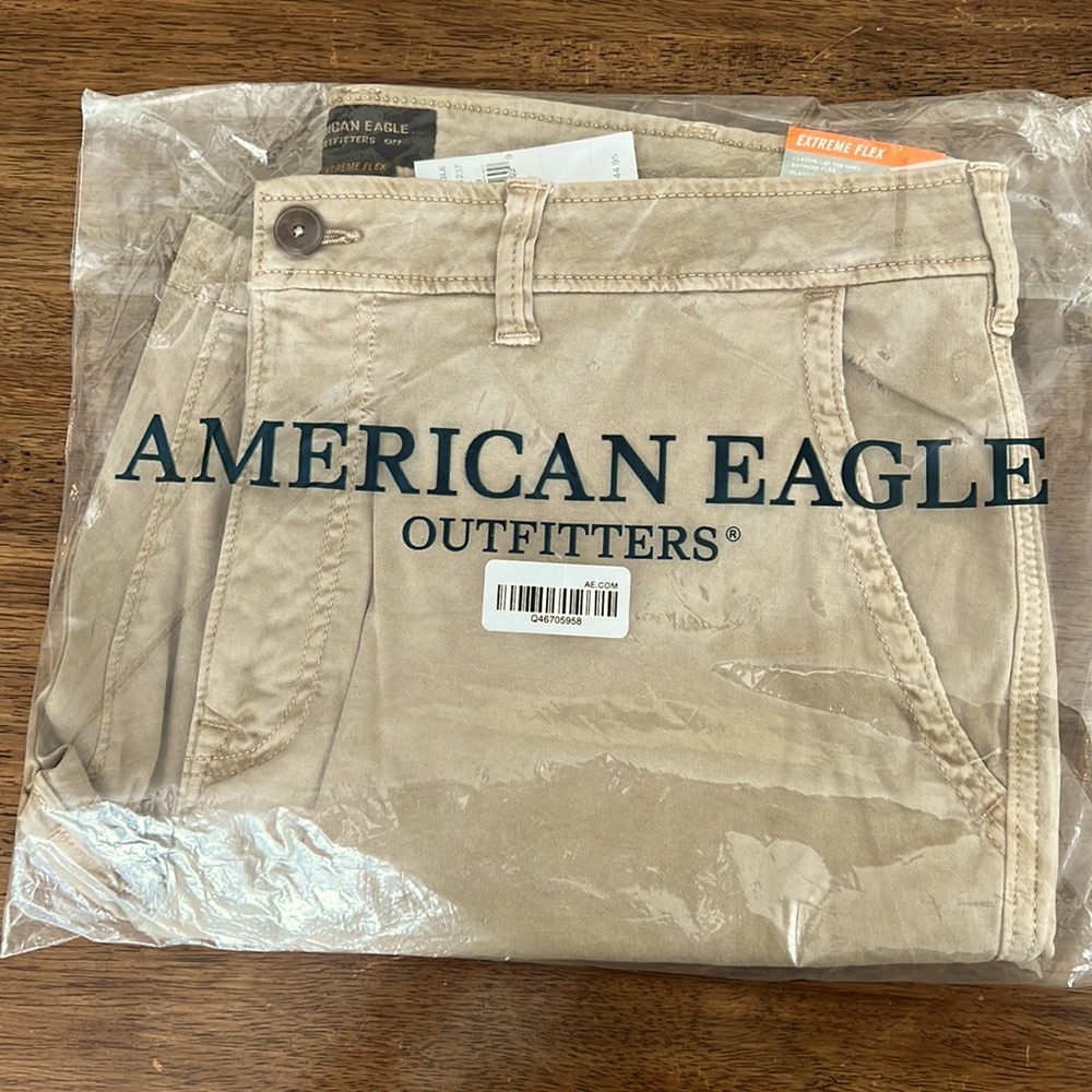 American Eagle 🦅 Extreme Flex shorts